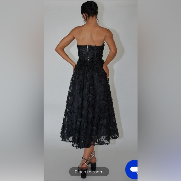 Selfie Leslie DORI FLORAL EMBELLISHED MIDI DRESS BLACK Angel Biba Medium Wedding - Picture 2 of 13